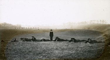 Recruits being taught how to use a rifle