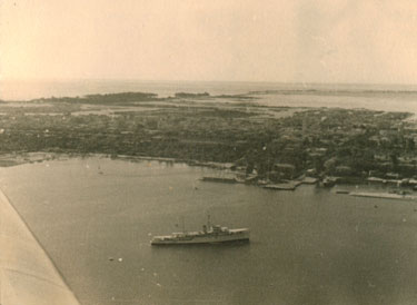 HMS Londonderry in Lake Timsah