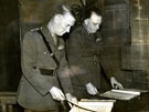 View: MR01928 Major General Moorhead and Brigadier Tom Blatherwick in the Regimental Chapel