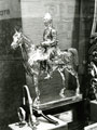 View: MR02145 Table centrepiece of mounted officer