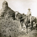 View: MR02610 Soldier with horses