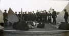 View: MR02900 Men from the Pals Battalions erecting tents in Heaton Park