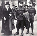View: MR03823 Alfred Wilkinson at Buckingham Palace